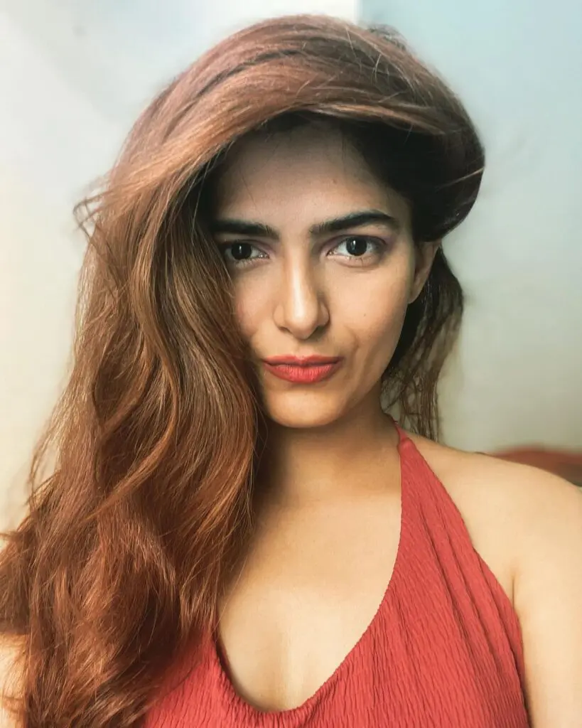Meet Kaash Plays and Payal Gaming: Stunning Indian Female Gamers on the Rise Kaash Plays to Payal Gaming: Gorgeous Female Gamers of India