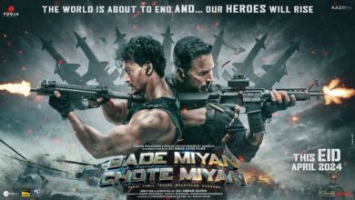 first-poster-of-the-350-crore-movie-bade-miyan-chote-miyan-2
