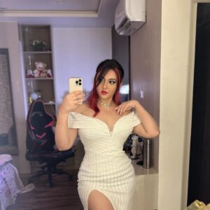 kanikaluv_1698775866_3225888234781252277_1236648644