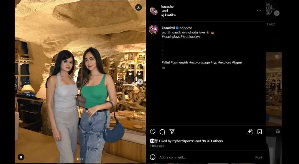 YouTuber Kaashvi Hiranandani & Krutika Ojha posed together fans reaction