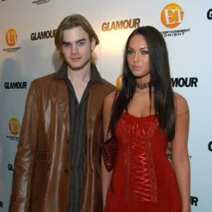 celebs-couple-of-the-past-megan-fox-and-david-gallagher-v0-lffv3g7nerbb1