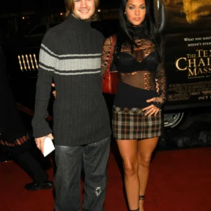 celebs-couple-of-the-past-megan-fox-and-david-gallagher-v0-no6eqgpnerbb1