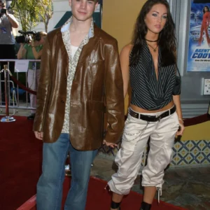 celebs-couple-of-the-past-megan-fox-and-david-gallagher-v0-orth8yenerbb1