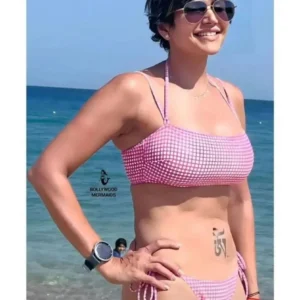 mandira-bedi-v0-hfwh85z2lwic1