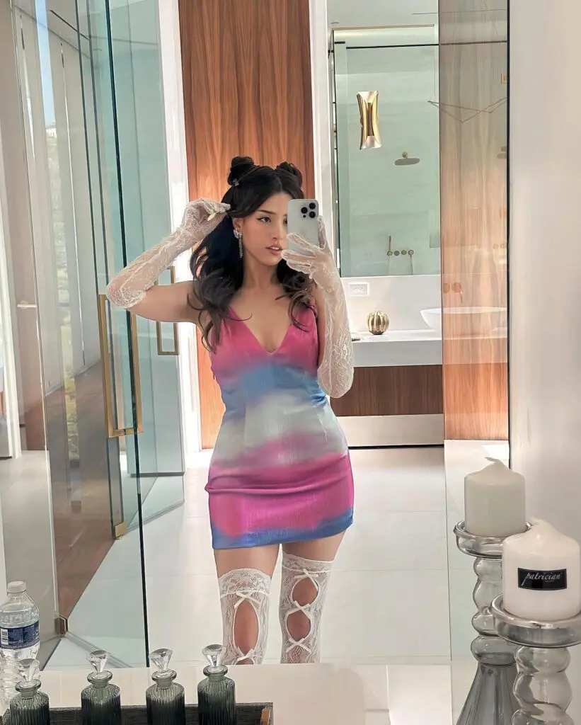 Pokimane Dismisses Possibility of Fight with Corinna Kopf Pokimane Corinna Kopf Fight