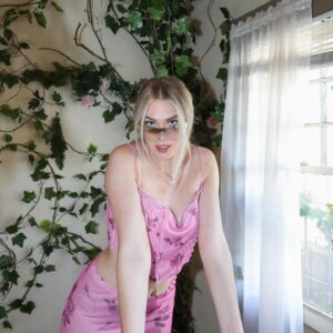 qtcinderella_1692468272_3172976303037283416_9134928739