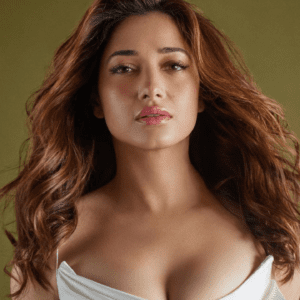 Green Travel Vlog Youtube Thumbnail (16)