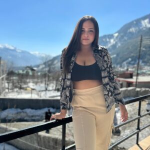 aliyanaaz_x_1708144682_3304479560559003531_1592840666