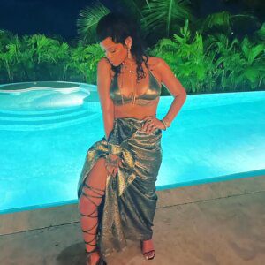 badgalriri_1609534156_2477274514705006317_25945306