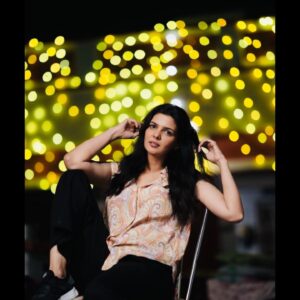 ihanadhillon_1682852987_3092317444635401077_576145047