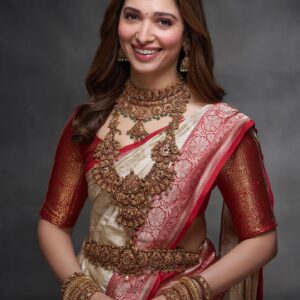 tamannaahspeaks_1698155433_3220683664436337367_1060870984