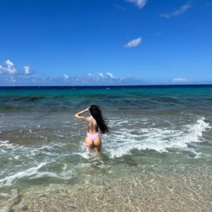 bellapoarch_1681773091_3083258619529793433_2964949070