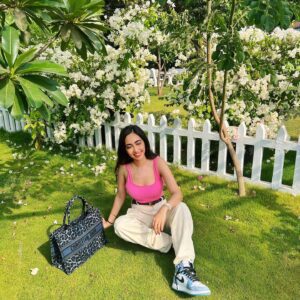 kaaashvi_1654416824_2853777617527634889_491122492