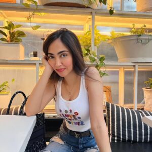 kaaashvi_1656916628_2874747499760952468_491122492