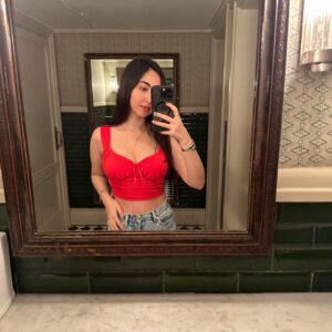 kaaashvi_1692007787_3169113473699838617_491122492-1