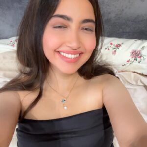 kaaashvi_1714830668_3360565677901709263_491122492