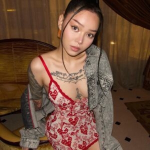 bellapoarch_1696788285_3209215194269829006_2964949070