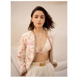 sabyasachiofficial_1717935215_3386608501761220638_1812374930