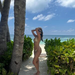 ananyapanday_1741439450_3583776314919173345_270440636