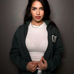 sharkshe__1739947737_3571262925538048067_548734255